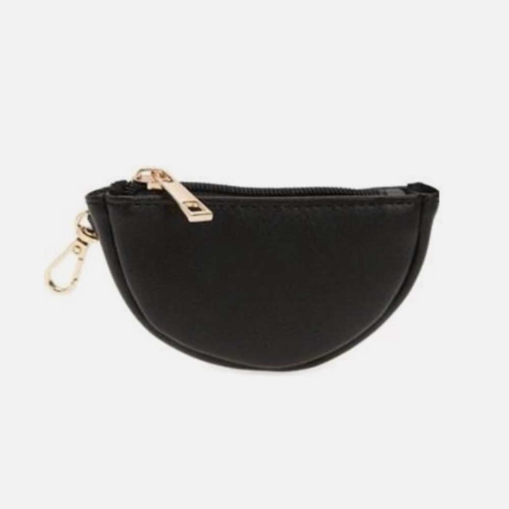 BP Half Moon Pouch​​​​​​​​​​​